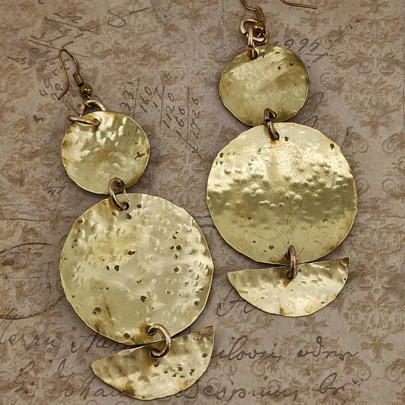 BRASS HAMMERED DANGLING EARRINGS HANDMADE STATEMENT JEWELRY - Picture 7 of 12
